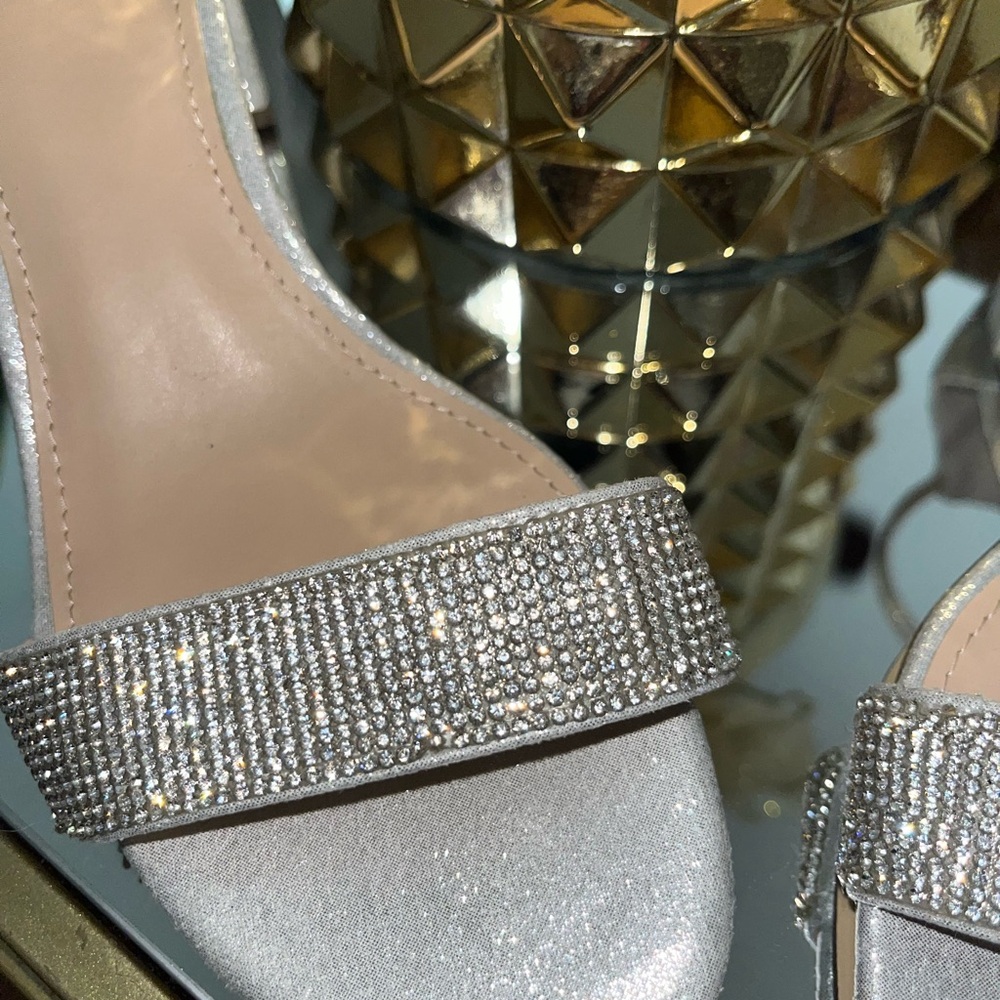 Elegant Silver Women's Sandals - Picture 6 of 6